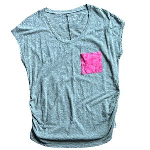 Maternity Top, Gray with Pink Pocket Size M